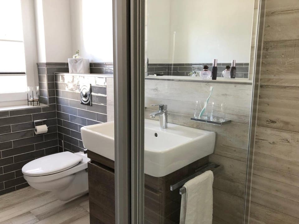 Bathroom, Photo of the whole room