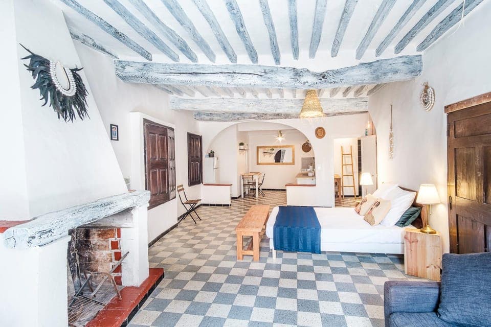 Photo of the whole room