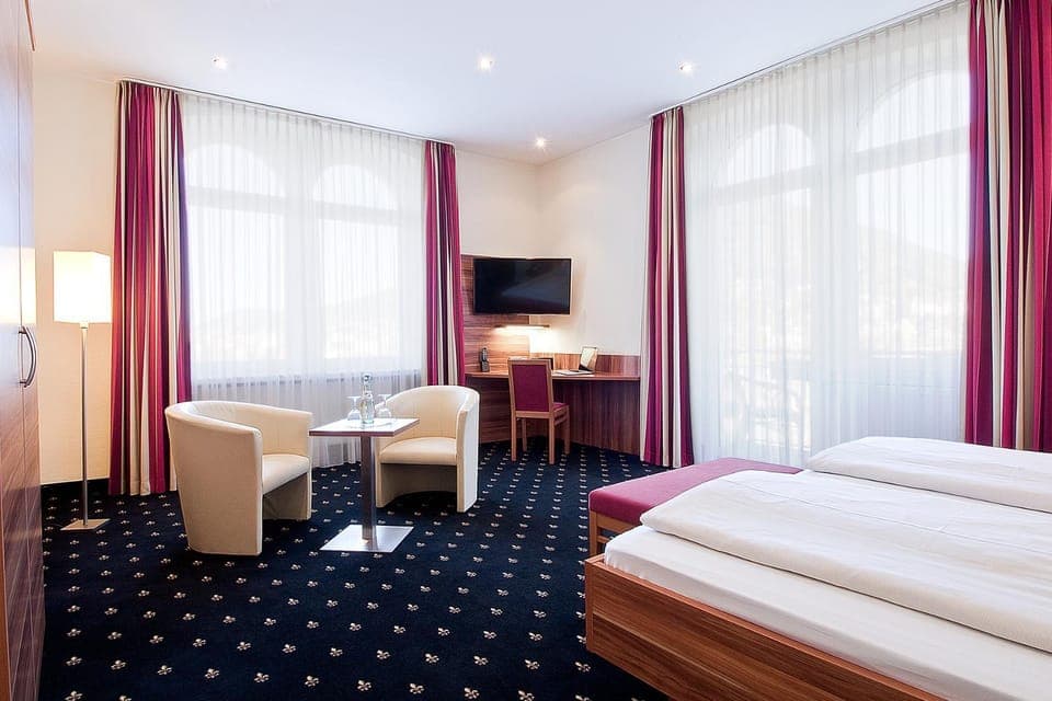 Other, Photo of the whole room