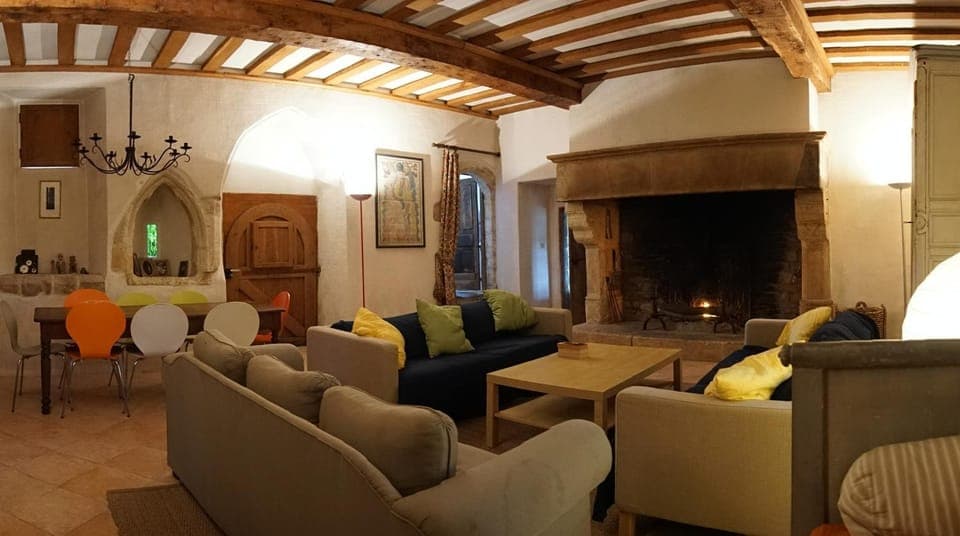 Living room, Photo of the whole room