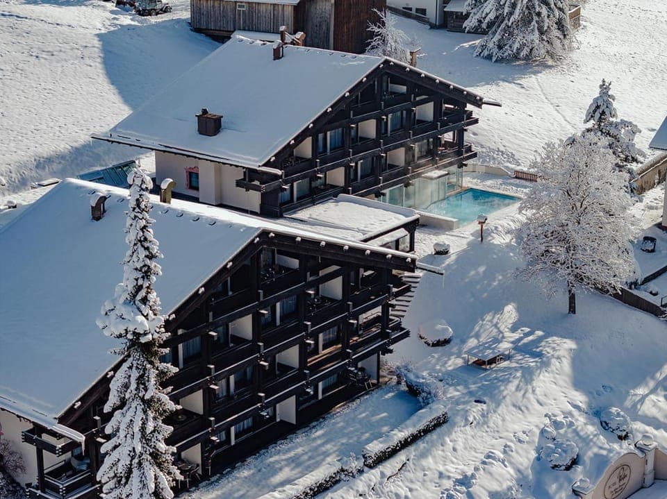 Property building, Winter, Pool view