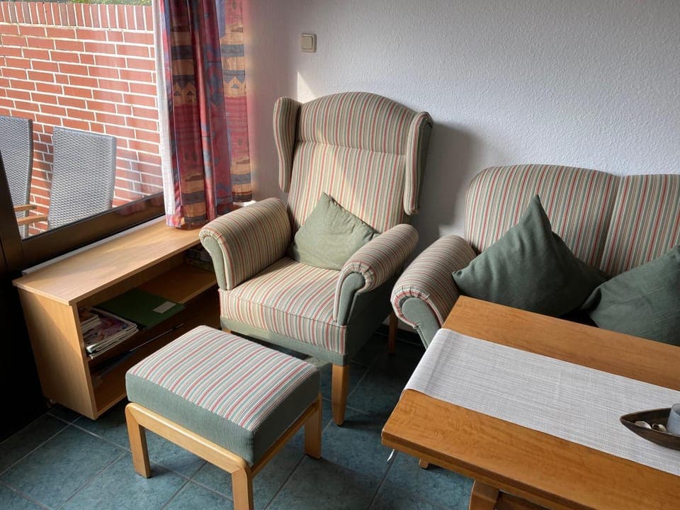 Living room, Seating area