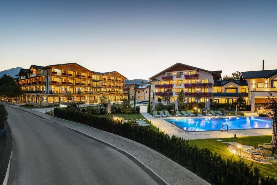 Property building, Swimming pool