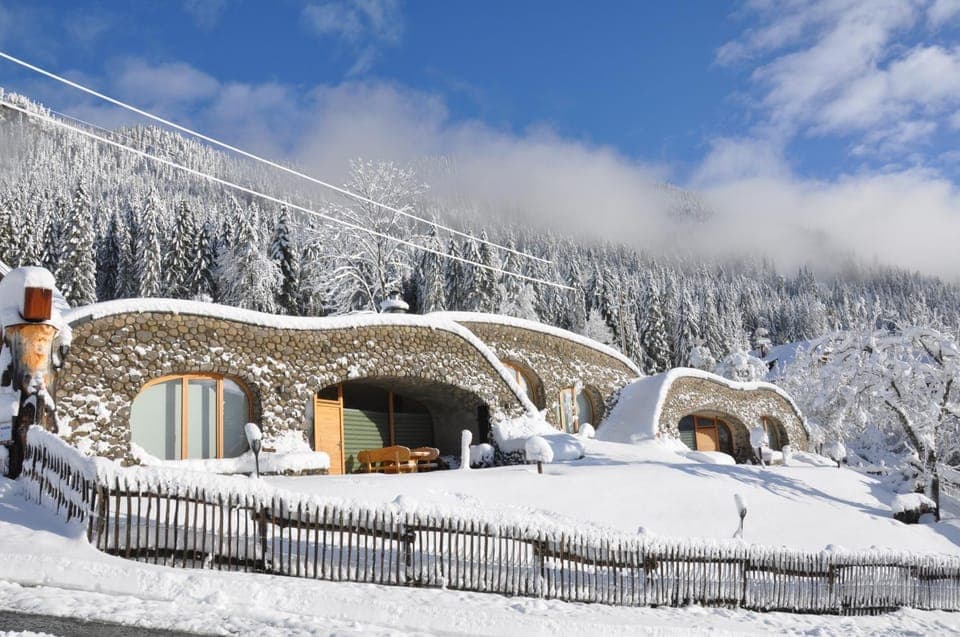 Property building, Spring, Winter, Autumn, Lake view