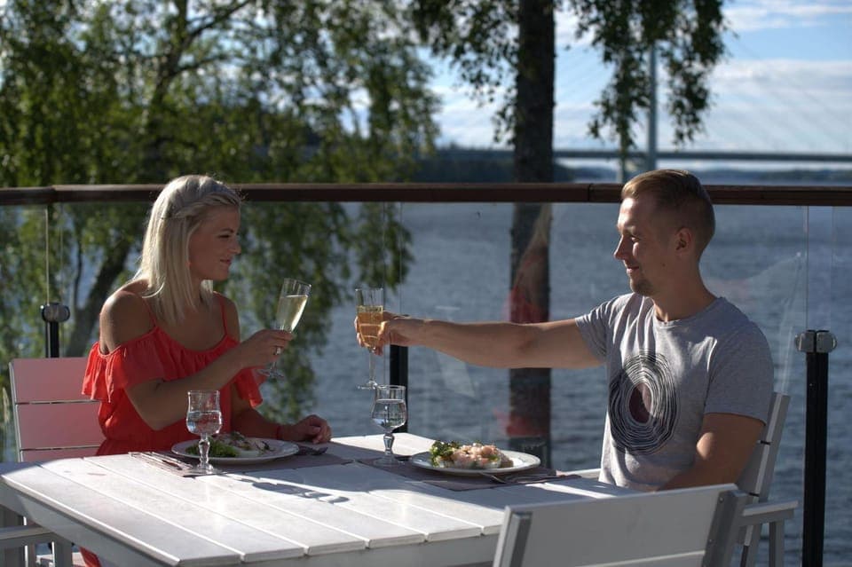 Patio, Restaurant/places to eat, Lake view