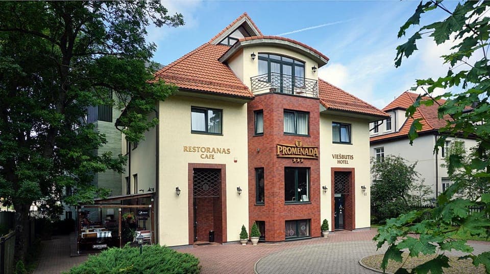 Property building, Facade/entrance