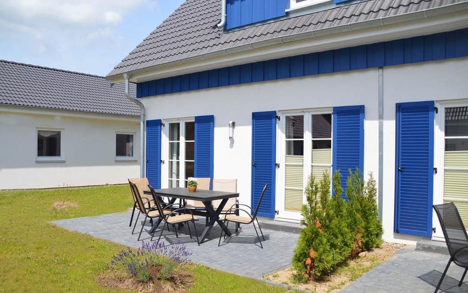 Property building, Dining area, Garden view