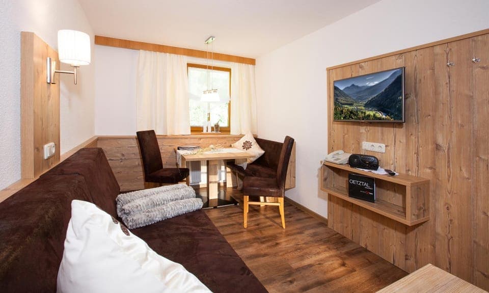 Bed, Living room, Dining area