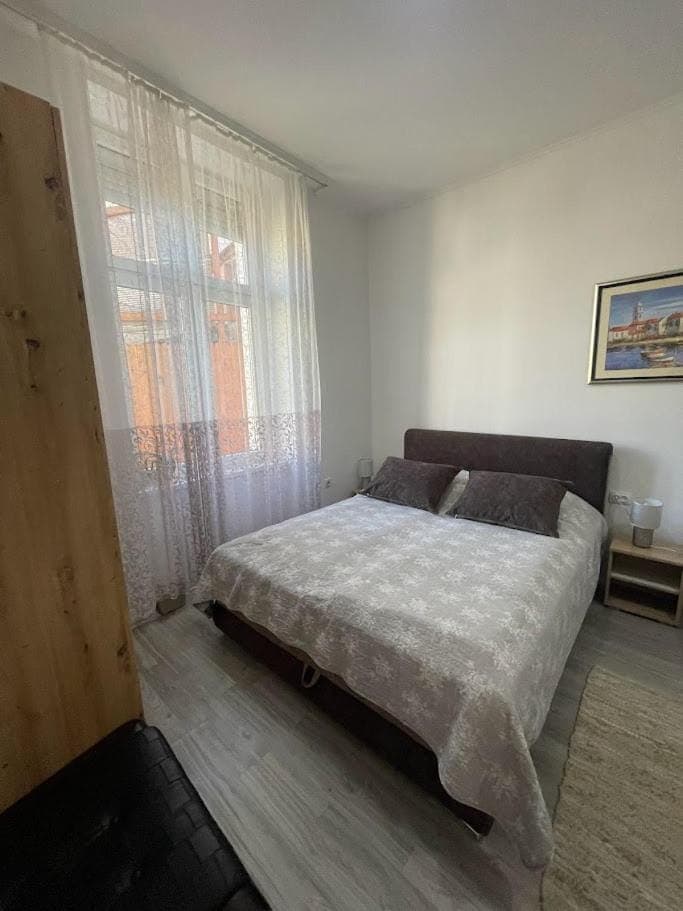 Bed, Photo of the whole room, Bedroom, wardrobe