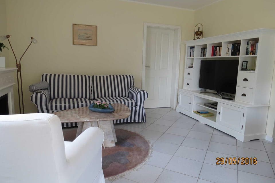 TV and multimedia, Seating area