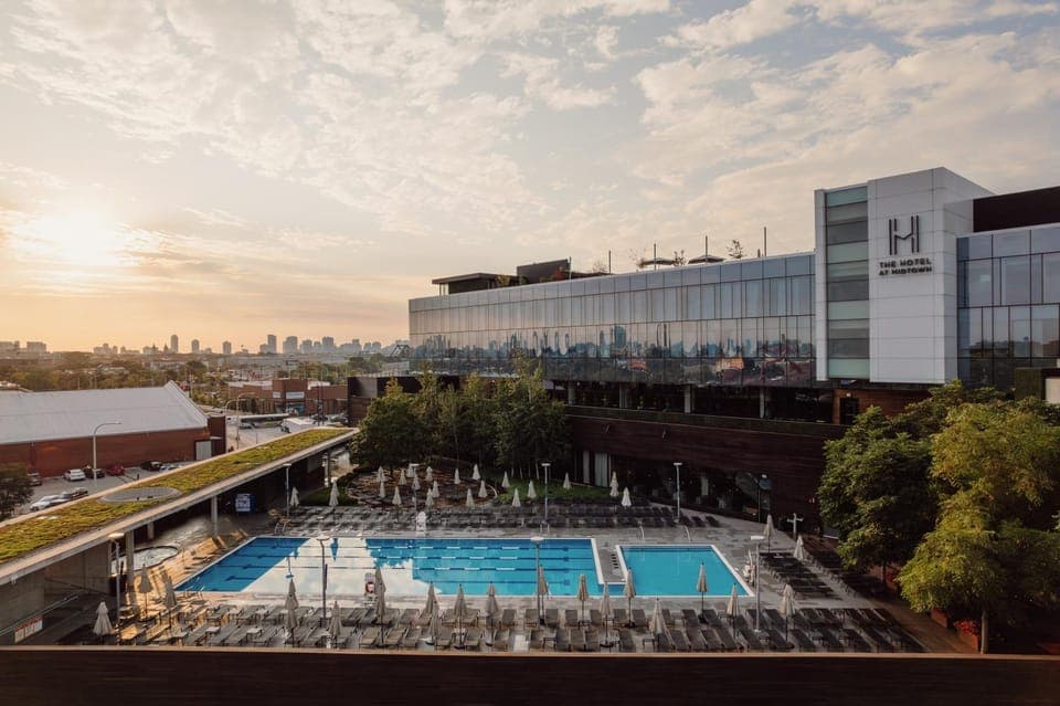 Property building, Swimming pool