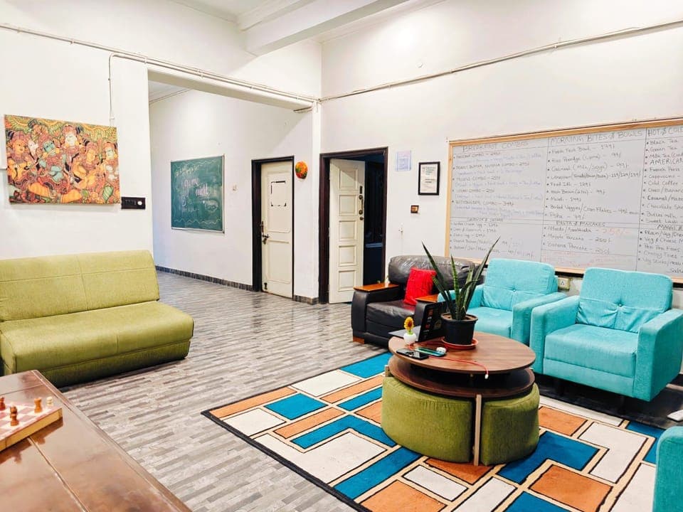 Communal lounge/ TV room