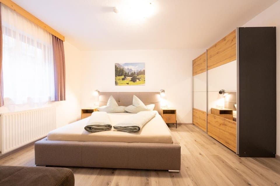 Bed, Bedroom, wardrobe