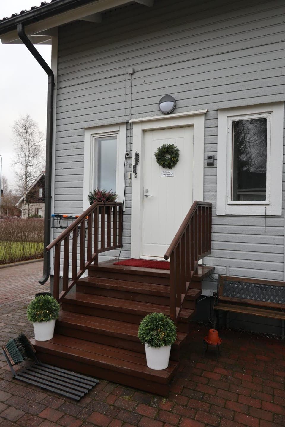 Facade/entrance