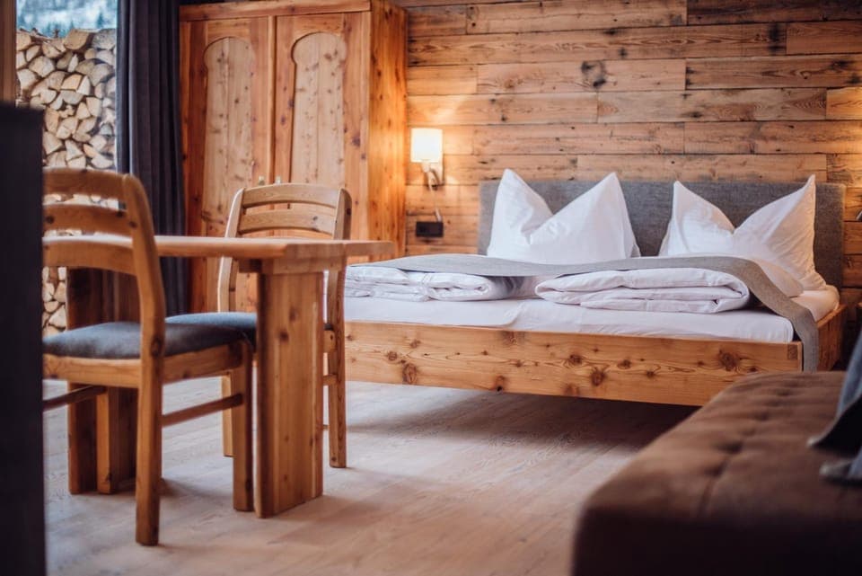 Balcony/Terrace, Kitchen or kitchenette, Dining area, Bedroom