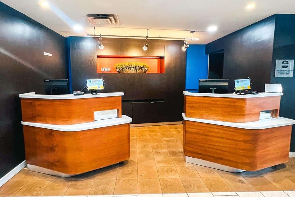 Facade/entrance, Lobby or reception