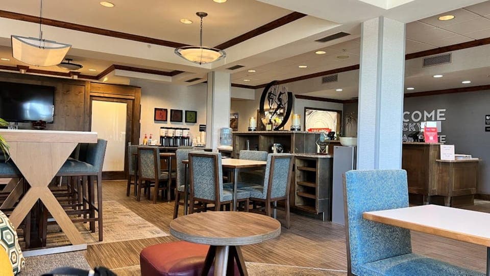 Lobby or reception, Breakfast