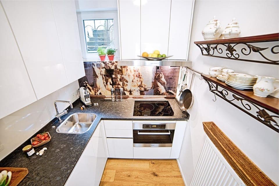 Kitchen or kitchenette