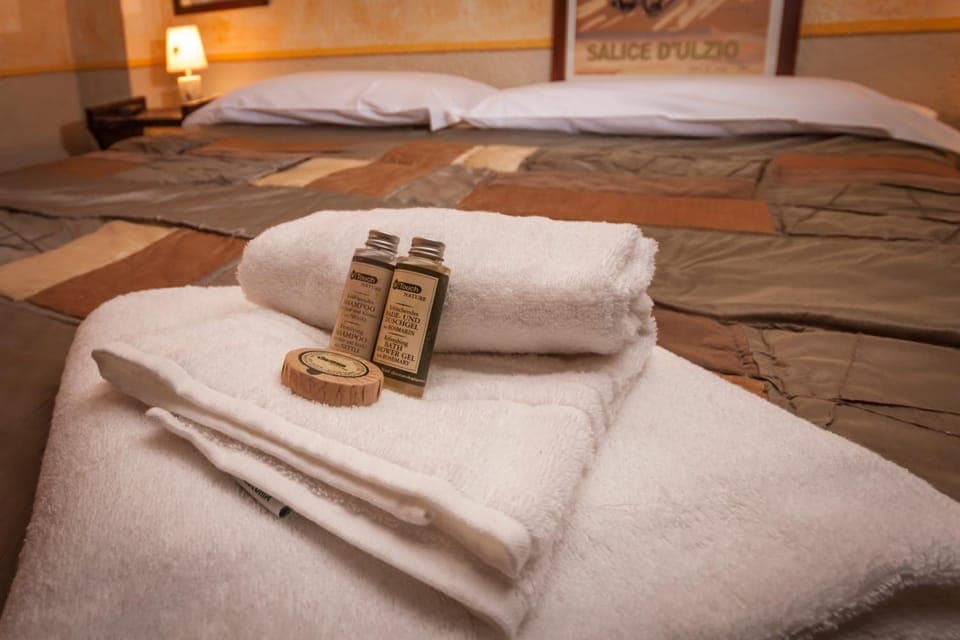 Bed, Decorative detail