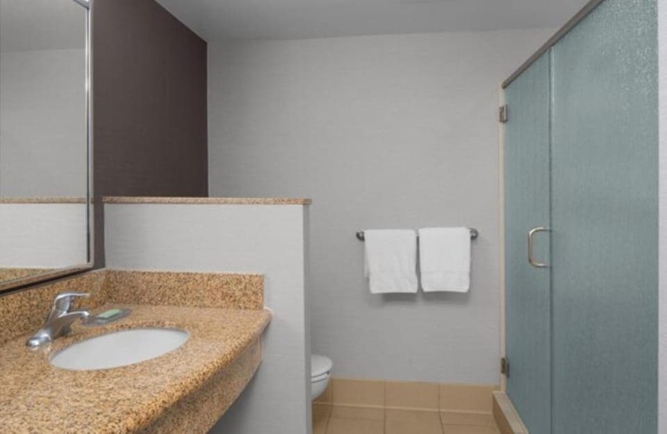 Shower, Bathroom, Bedroom