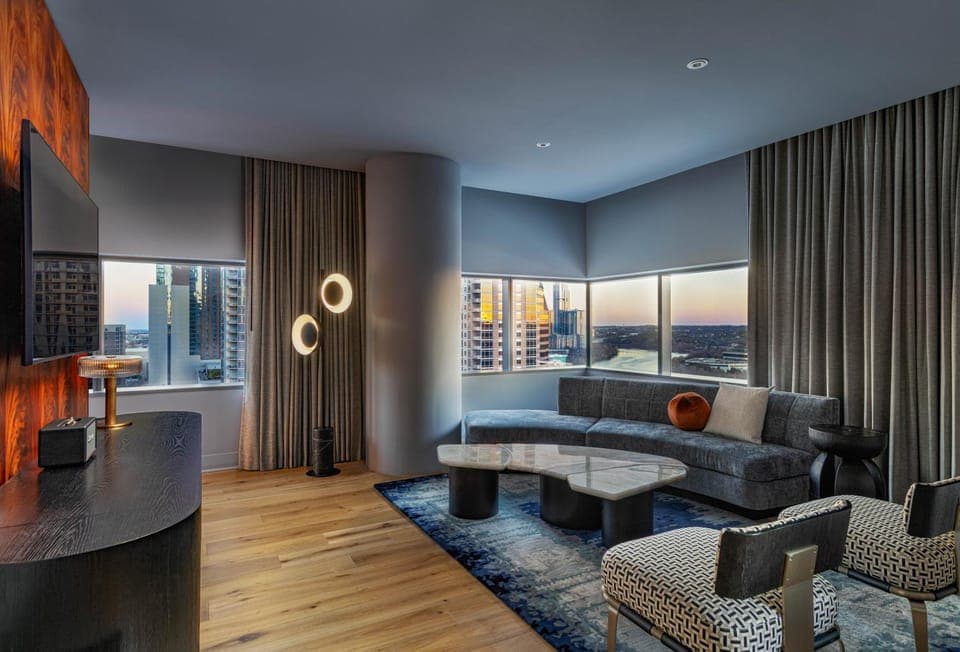 Living room, Seating area