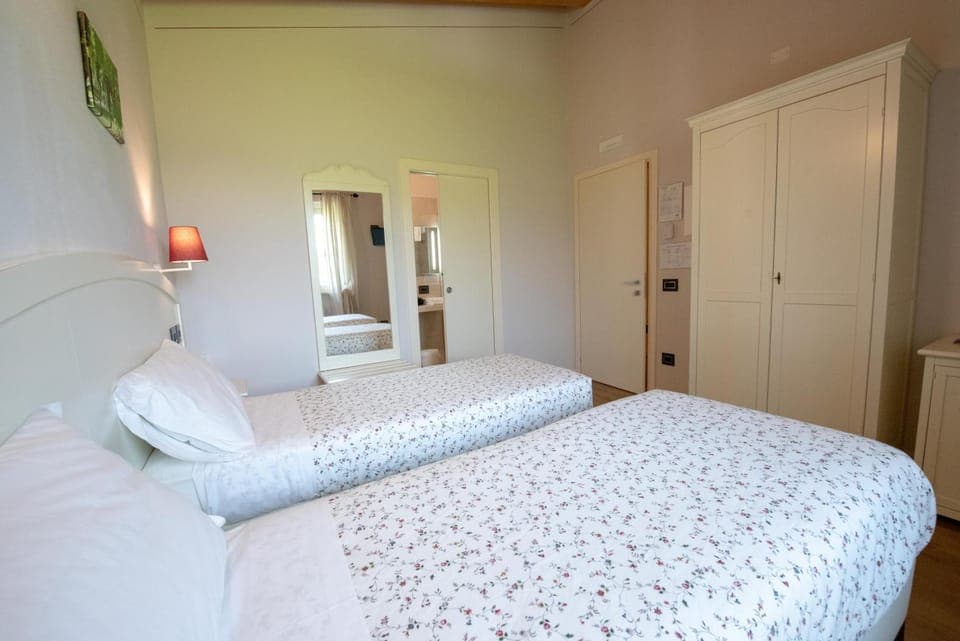 Shower, Toilet, Nearby landmark, Day, Summer, Bathroom, TV and multimedia, Coffee/tea facilities, View (from property/room), Other, Other, Decorative detail, Aqua park, Bedroom, On site, Landmark view