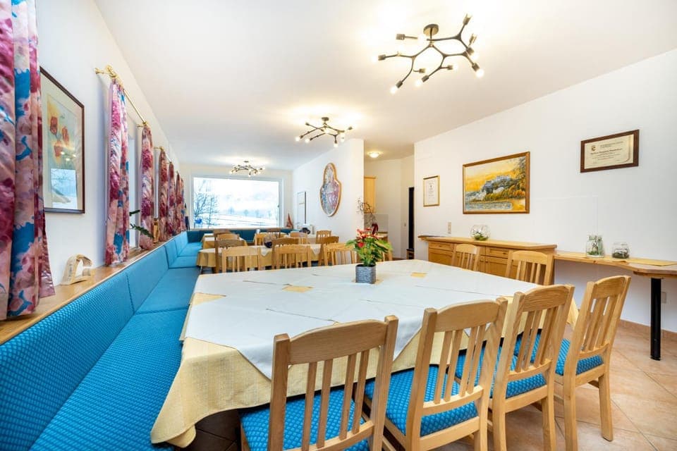 Breakfast, Buffet breakfast, Internal: Not applicable to any particular room