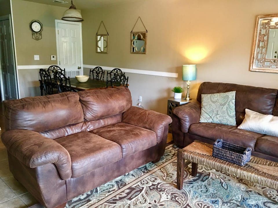 Living room, Dining area