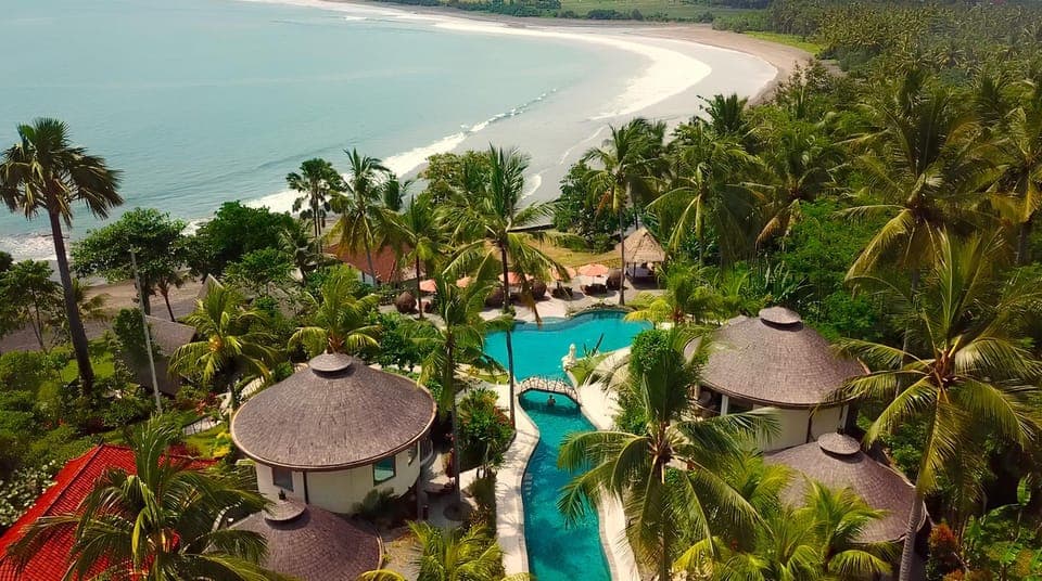 Property building, Swimming pool