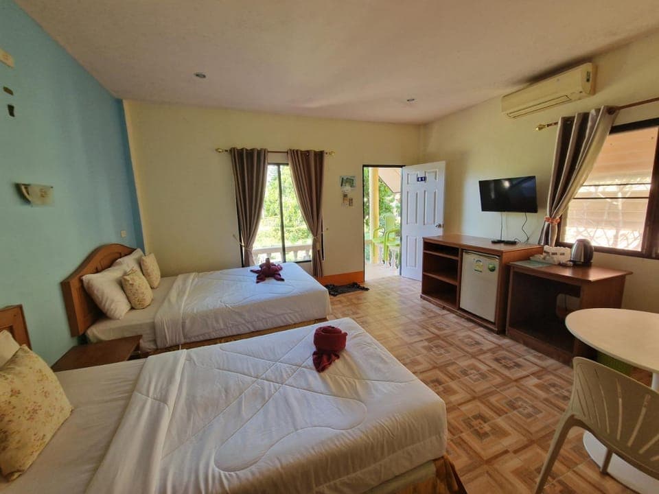 Seating area, Bedroom