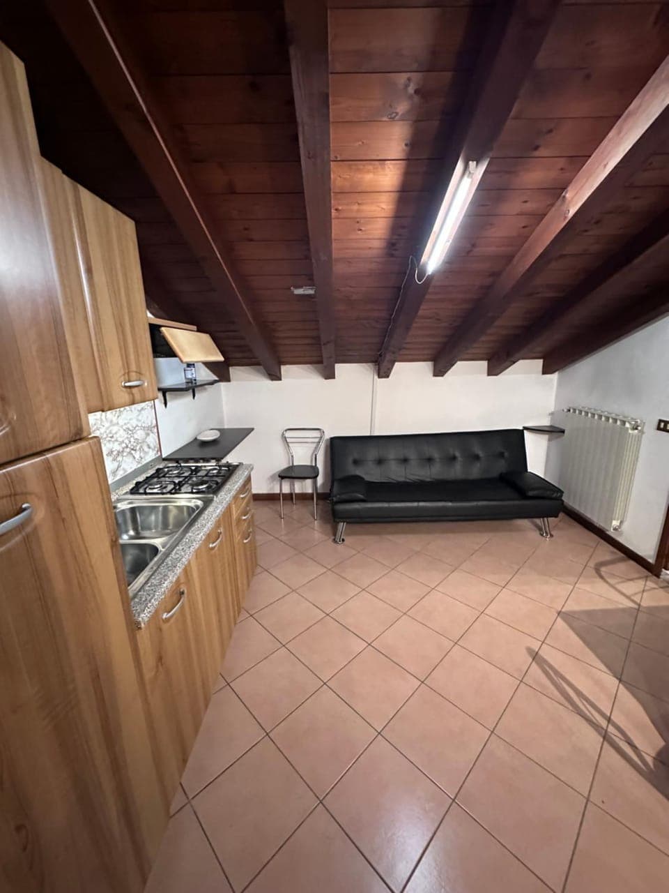 Bed, Kitchen or kitchenette, Living room, Seating area, pet friendly, stove