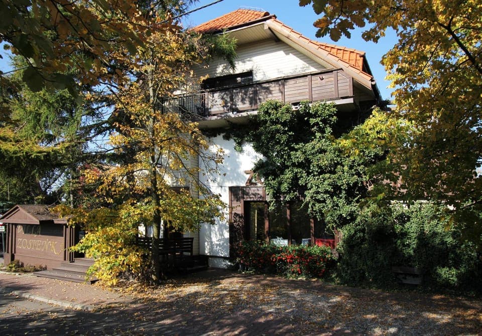 Property building, Facade/entrance