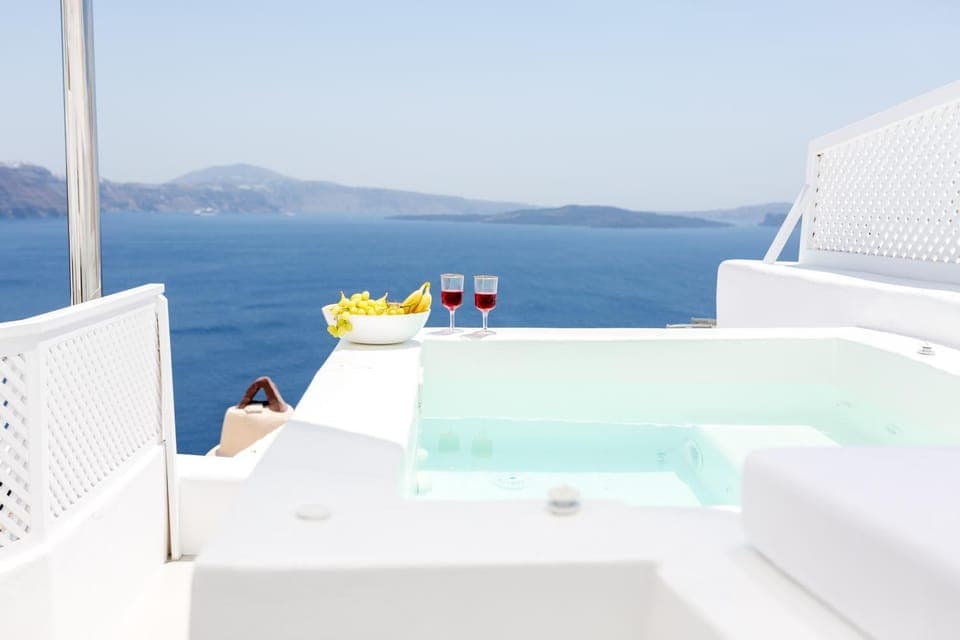 Hot Tub, Balcony/Terrace, Landmark view, Sea view