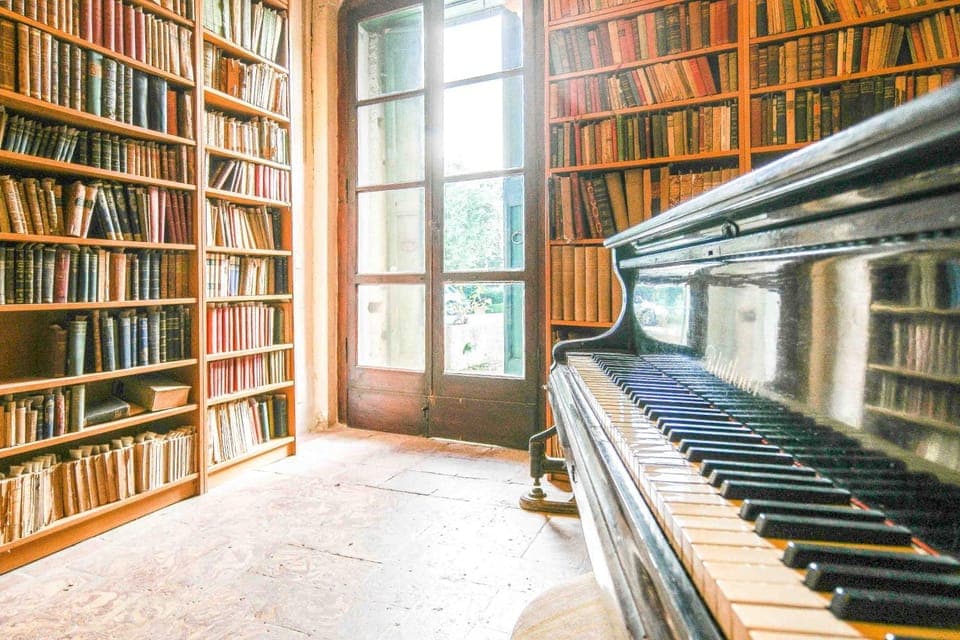 Library, Lobby or reception