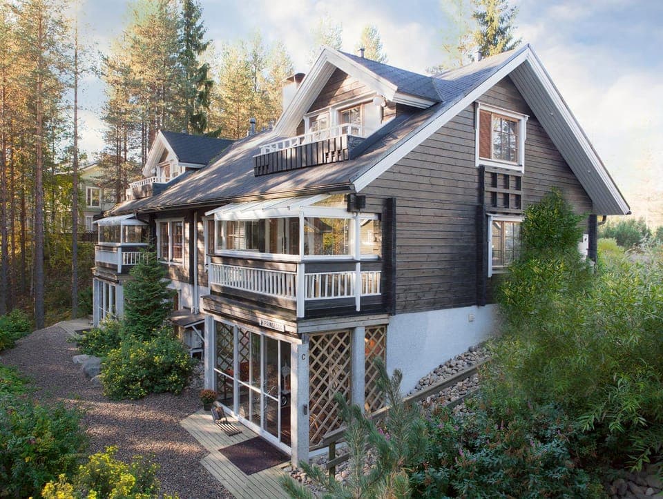 Facade/entrance, Natural landscape, Balcony/Terrace, Garden view