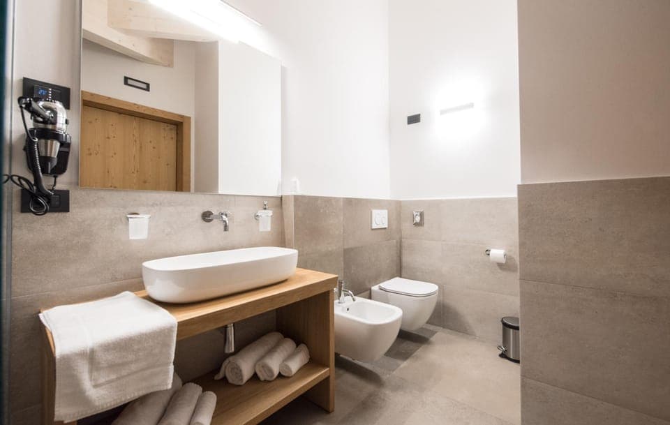 Bathroom, bidet, towels