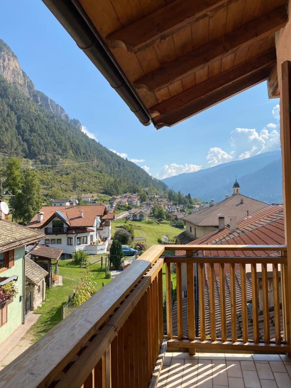 Balcony/Terrace, Mountain view