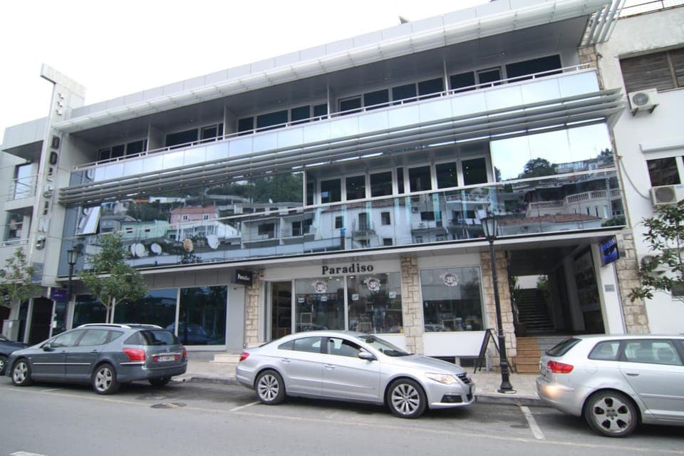 Property building, Day