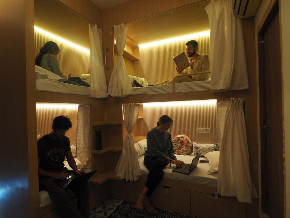 Bed, group of guests