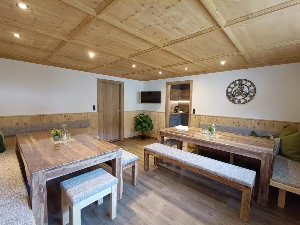 Living room, Dining area