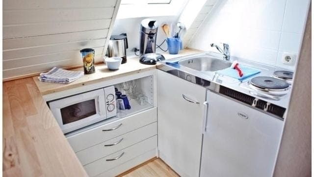 Kitchen or kitchenette