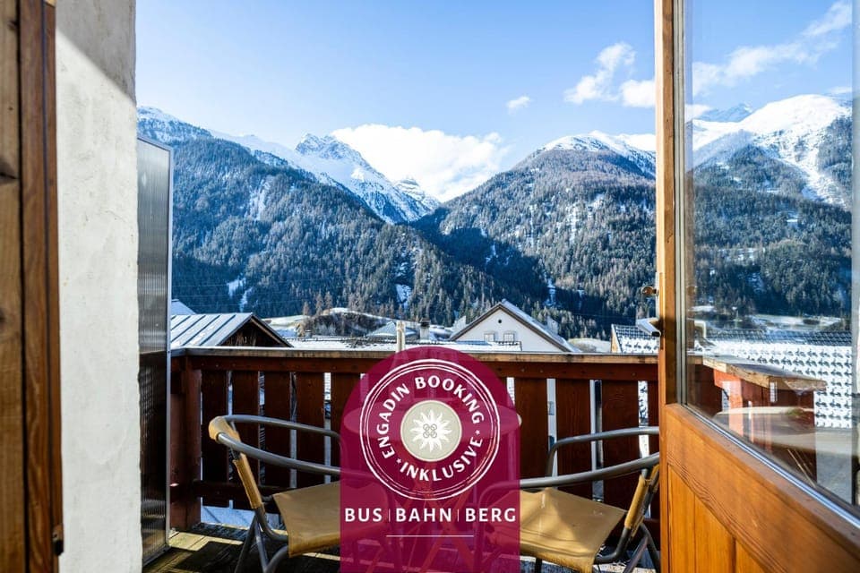 Property building, Facade/entrance, Off site