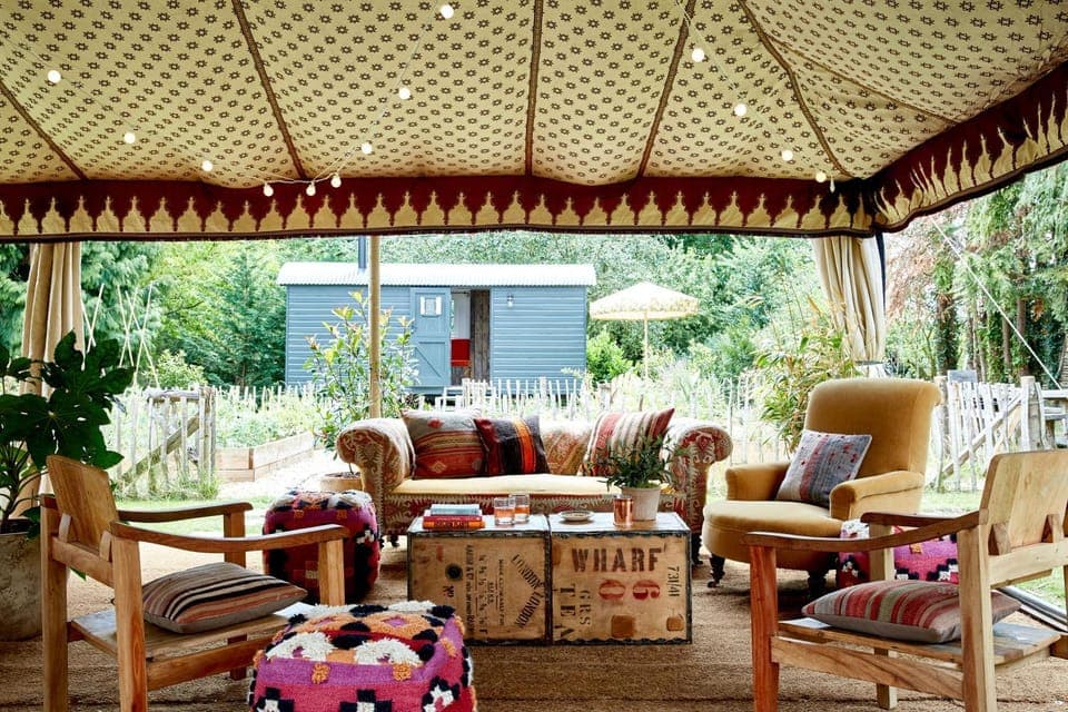 Day, Garden, Seating area, Dining area, Garden view