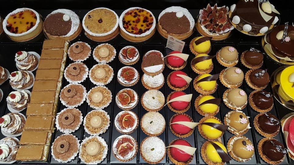 On-site shops, Meals