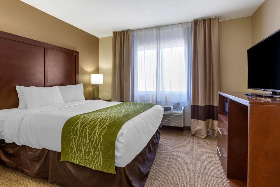 Photo of the whole room, On site