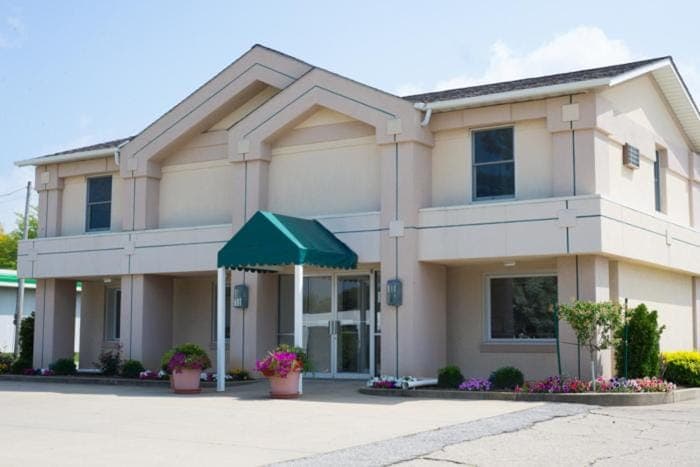 Property building, Facade/entrance