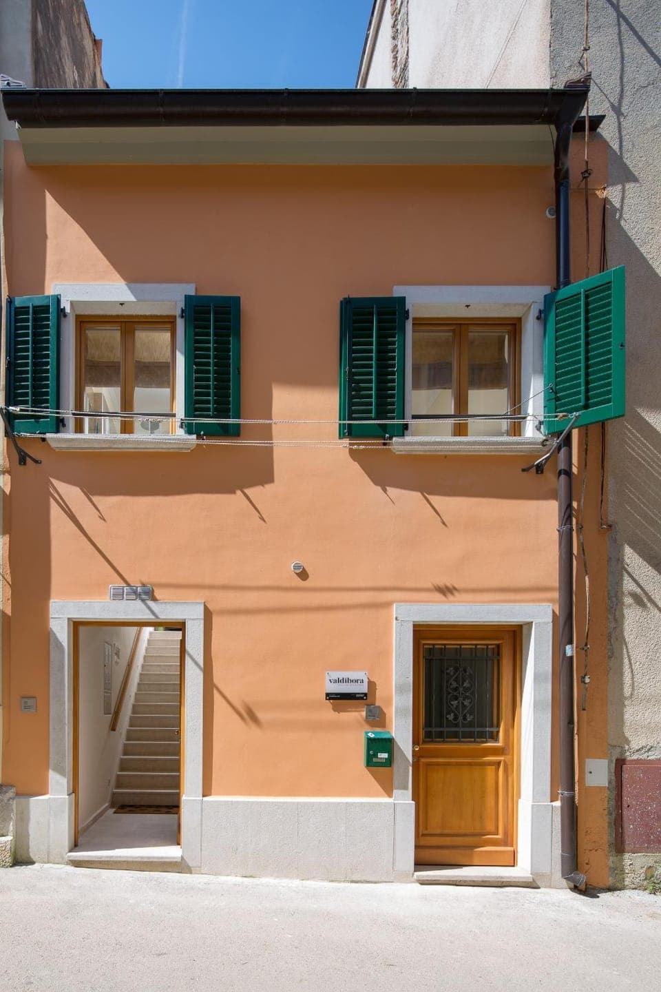 Property building, Facade/entrance