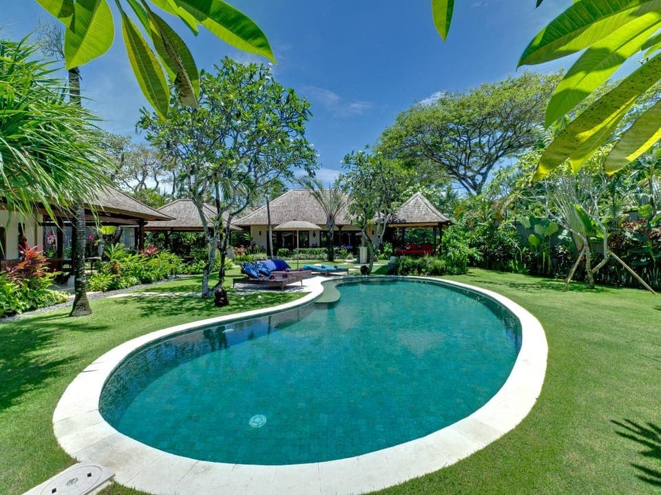 Garden, Swimming pool, Swimming pool