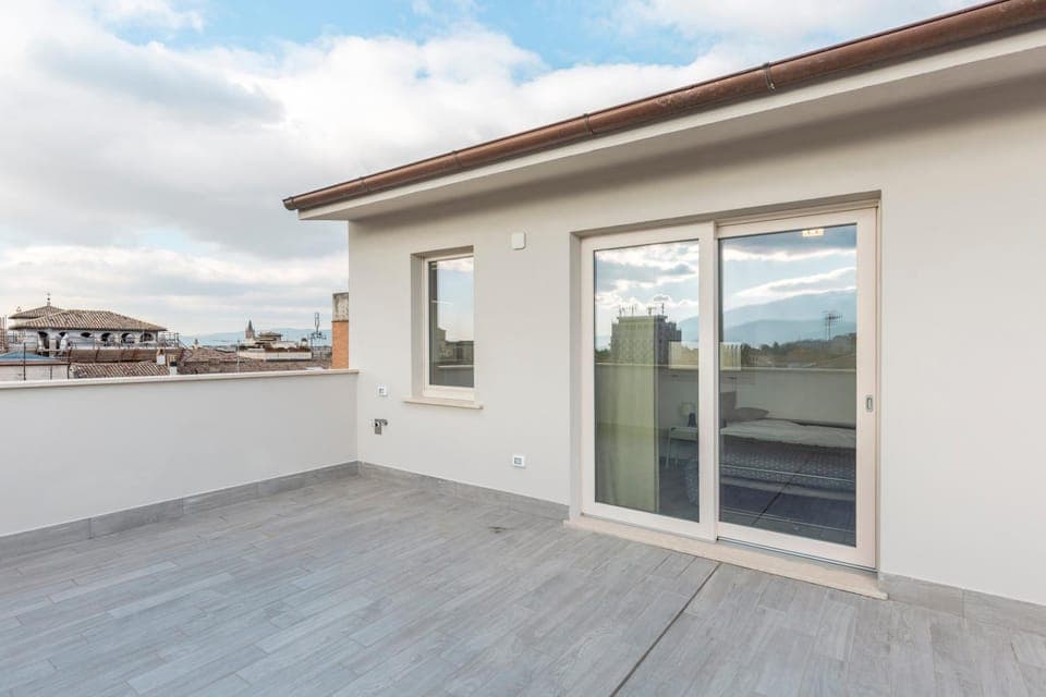 Patio, Balcony/Terrace