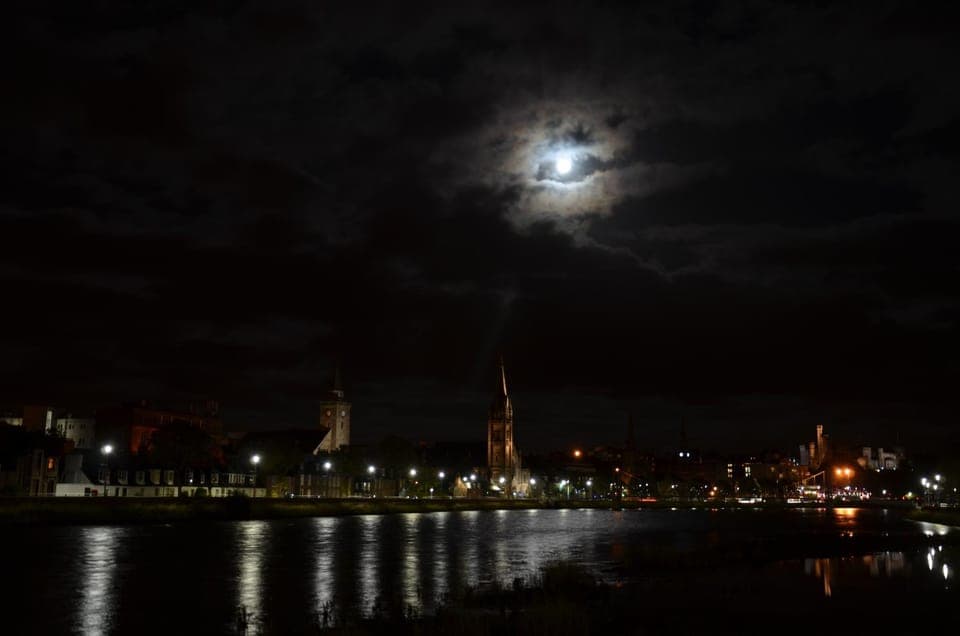 Nearby landmark, Restaurant/places to eat, Night, Natural landscape, View (from property/room), Shopping Area